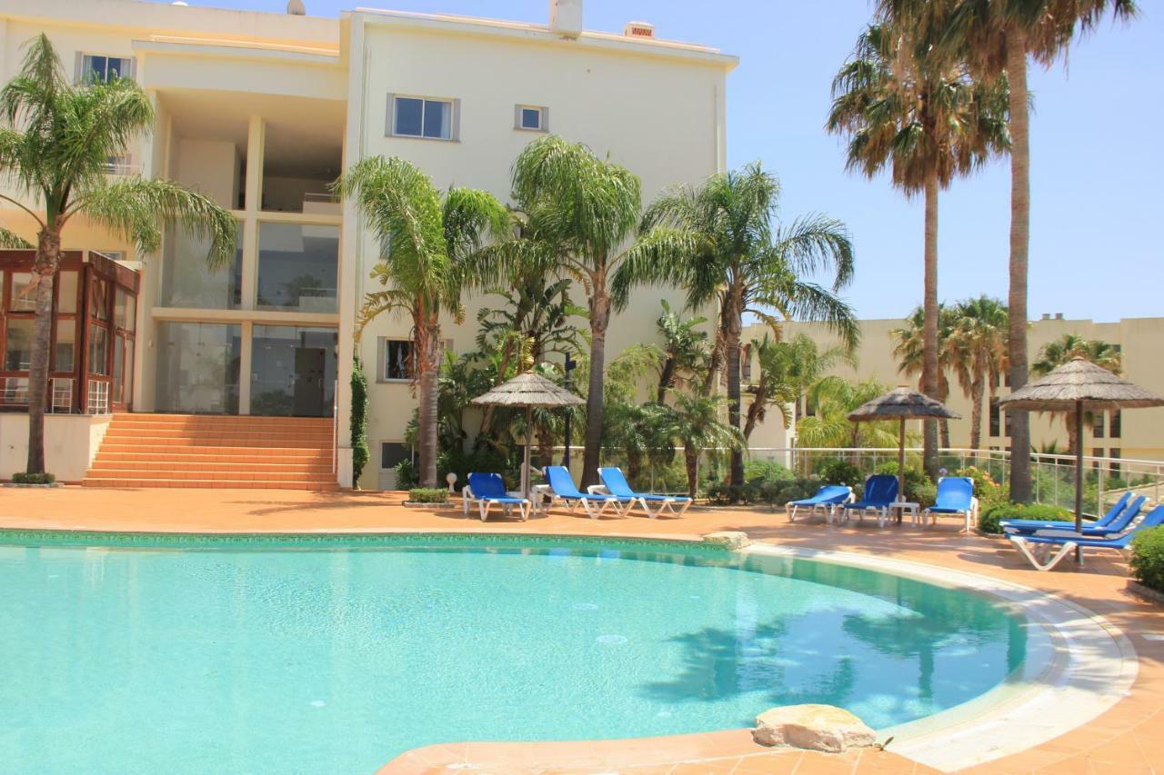 Apartment Vila Mos In Porto Mos Beach Lagos Exterior photo